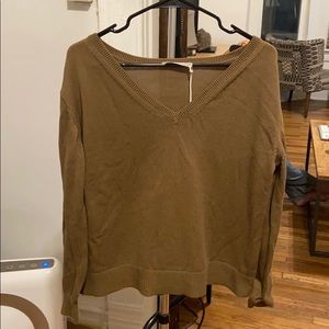 NWT Cozy Olive Everlane sweater!